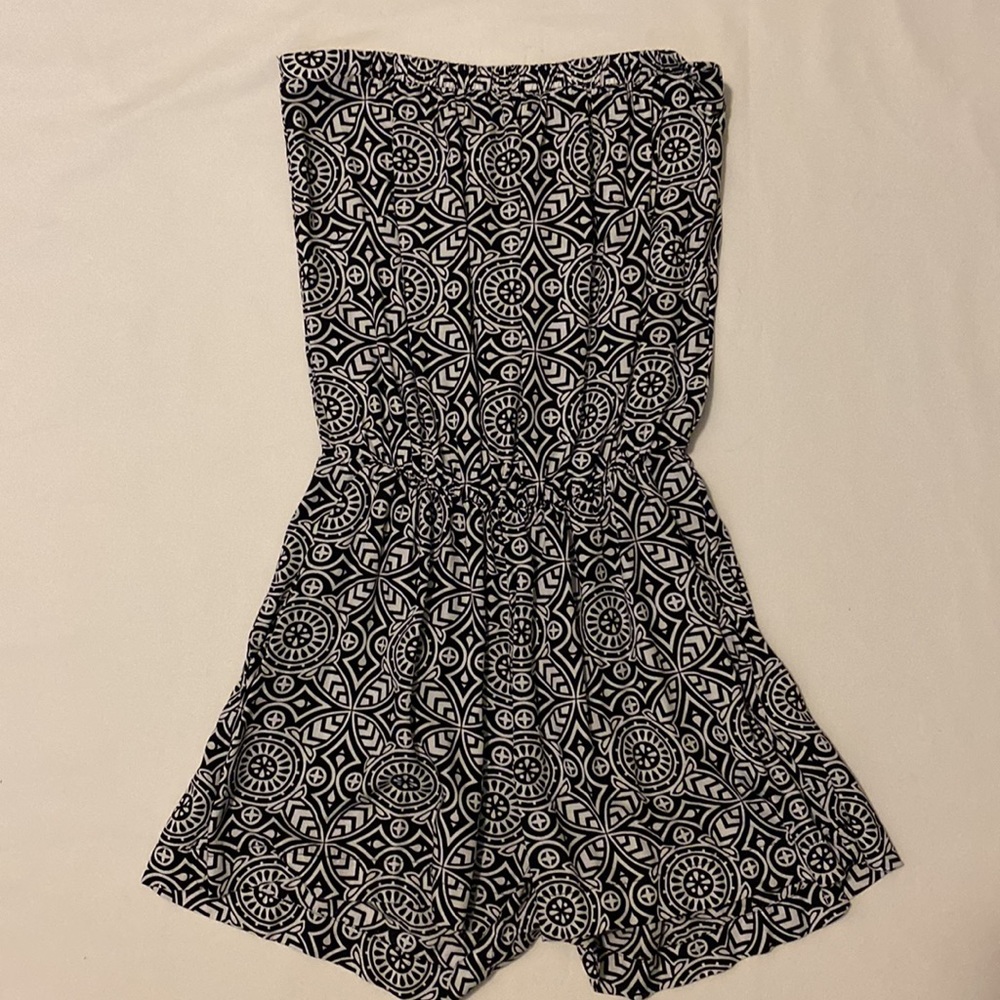 Escapada Printed Strapless Romper